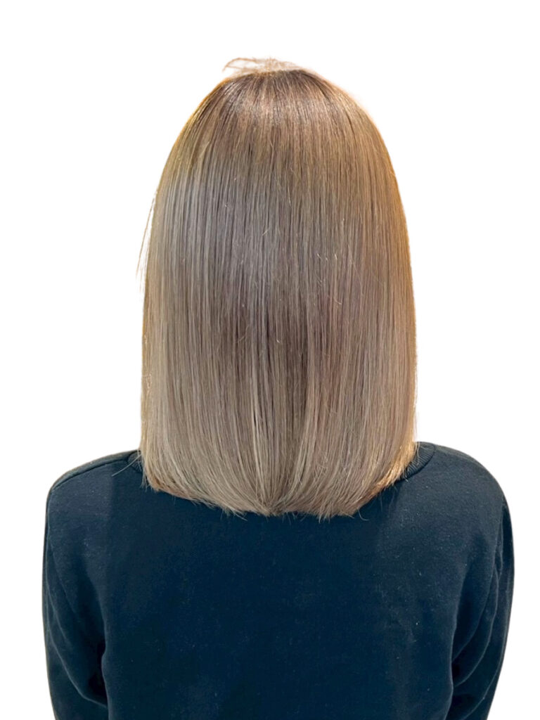 ミルクティーベージュ